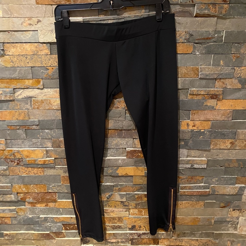 LNA Leggings Sz. L NWT